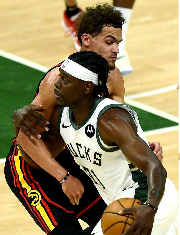 开云手机在线登陆-字母哥因伤早退雄鹿惨败 老鹰主场过关扳成22